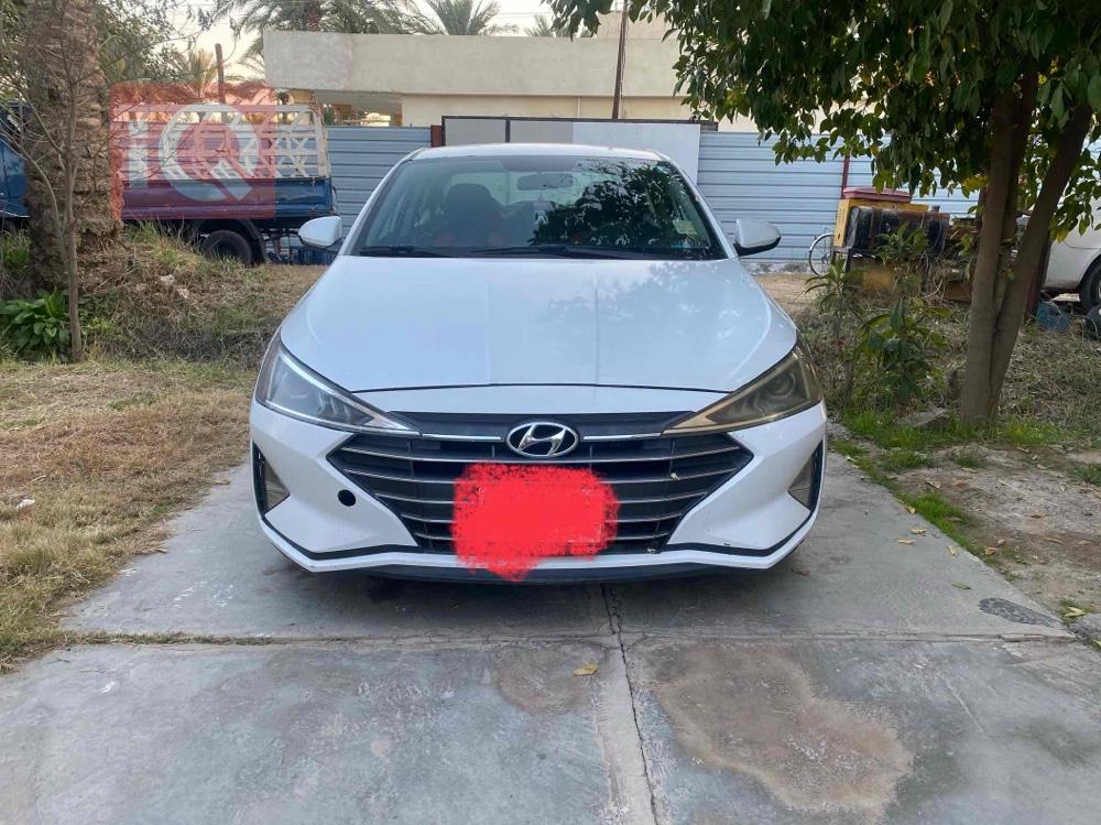 هیوندای ئەلەنترا